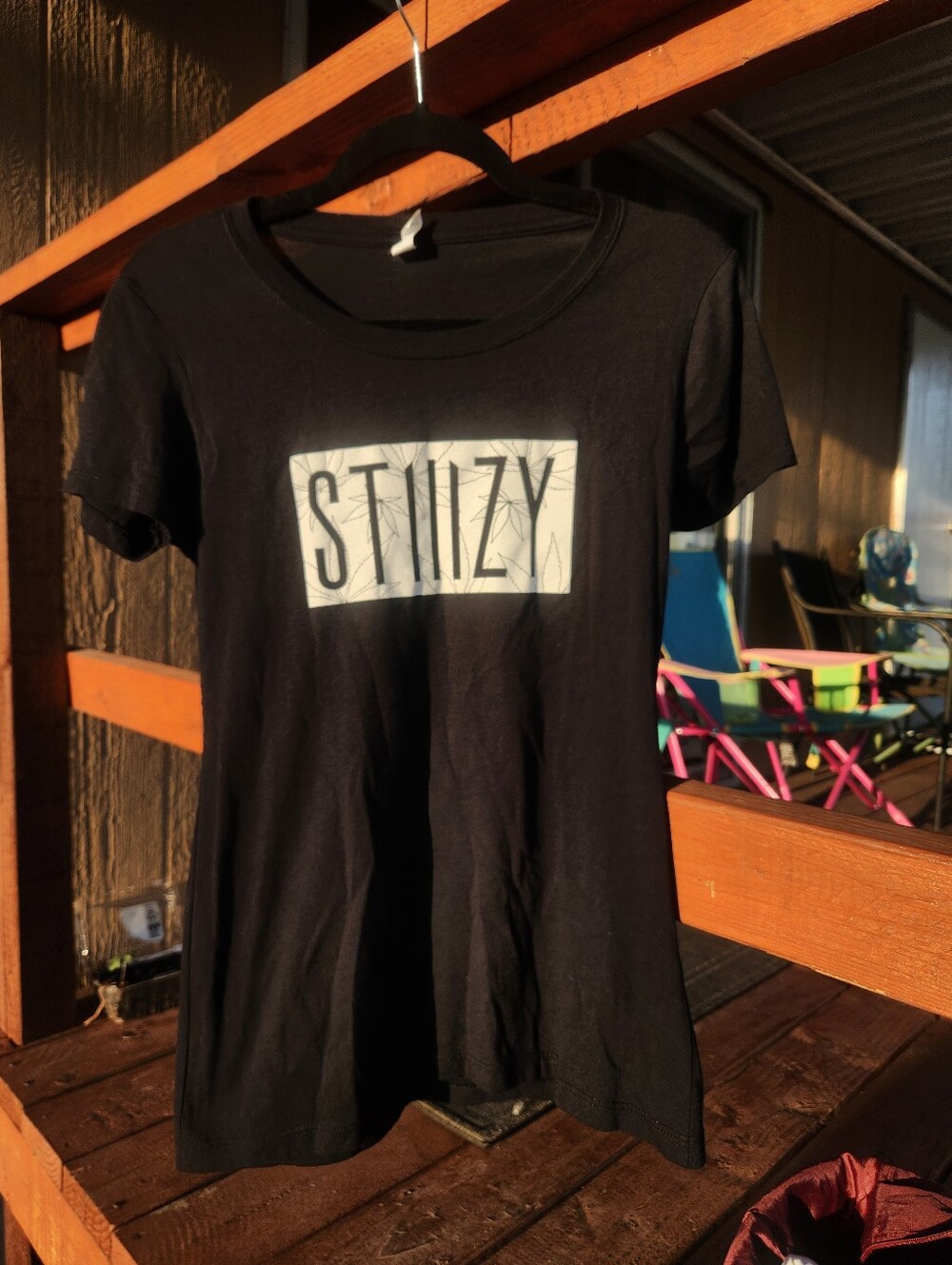 Stiiizy Womens Size M T-shirt